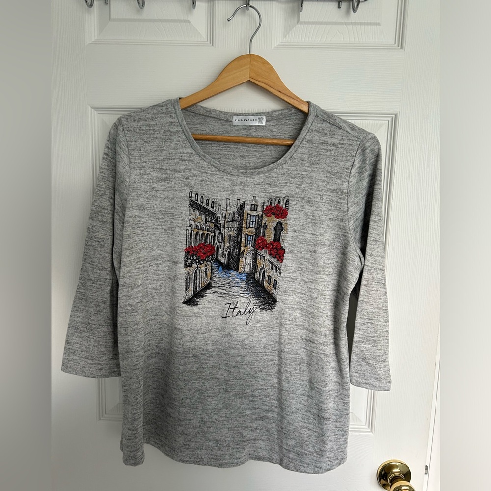 Retrelogy 3/4 sleeve top size XL